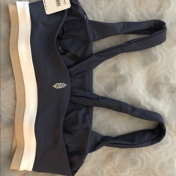NWT Free People White Water Hybrid sports bra - Picture 3 of 5